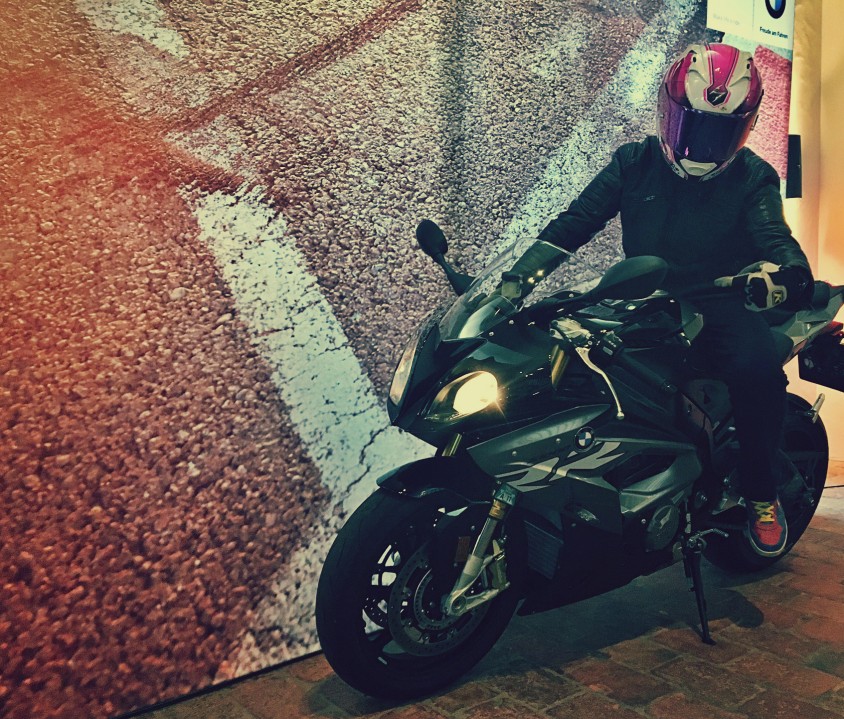 bmw_s1000rr.jpg