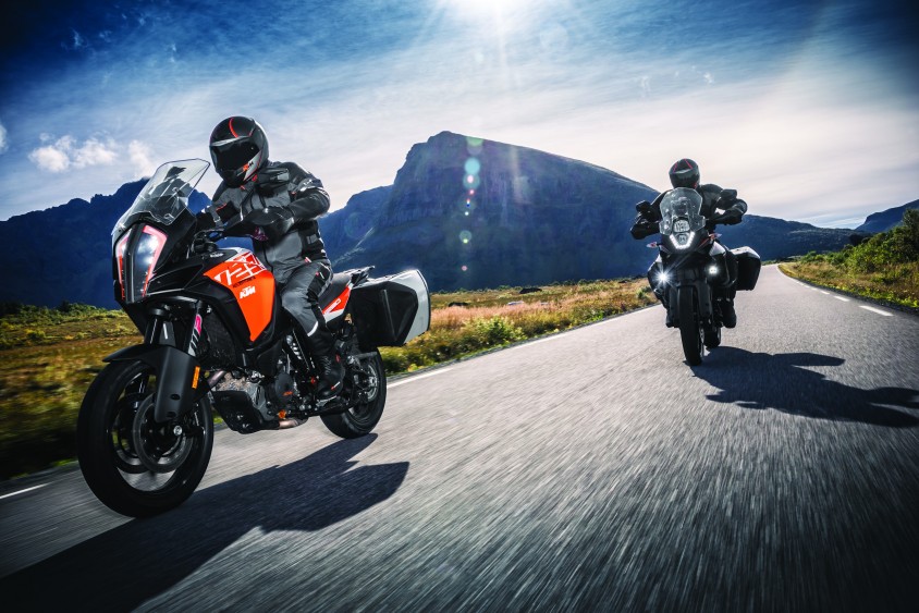 ktm_1290_super_adventure_s_ktm_1090_adventure.jpg