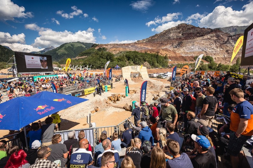 ebrxx4_action_arenacerzbergrodeo.jpg