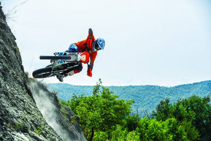 ktm_freeride_e-xc_my_2018_action_02.jpg