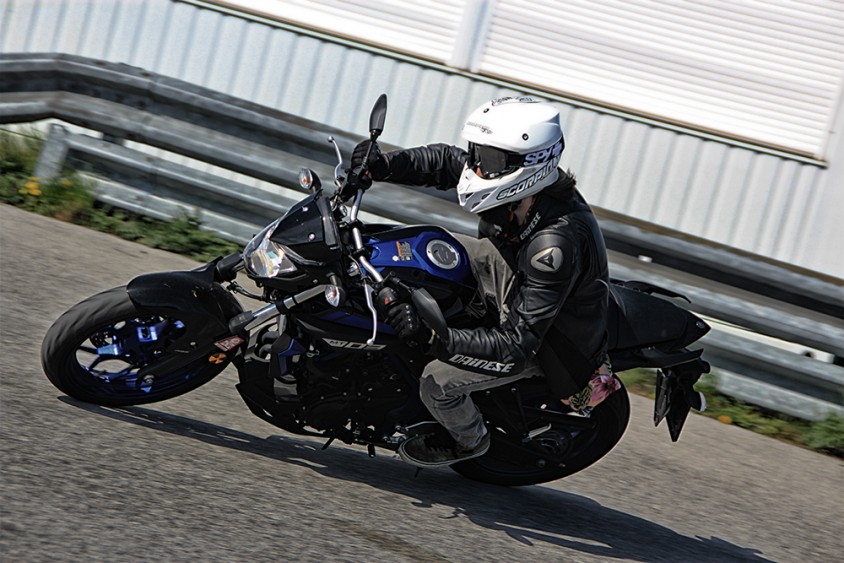 yamaha-mt03-8.jpg