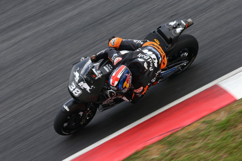 bradley_smith_ktm_rc16_sepang_2017-2.jpg