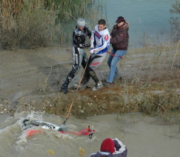 Honda geht schwimmen