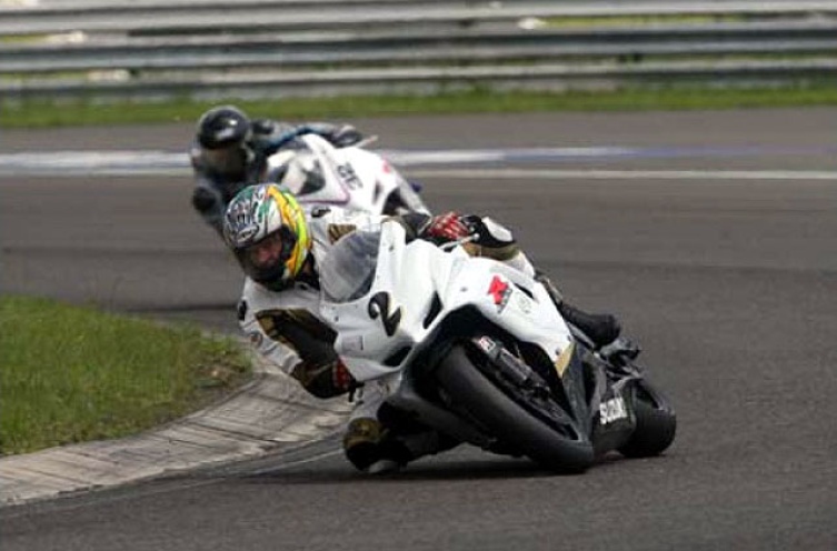 Hermann Schmid gewinnt die Superbikeklasse