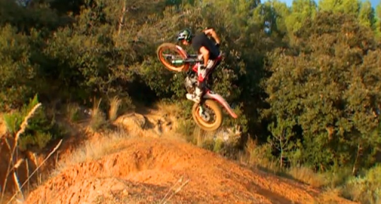 Ja das ist ein 360er off the Lip...first time ever seen