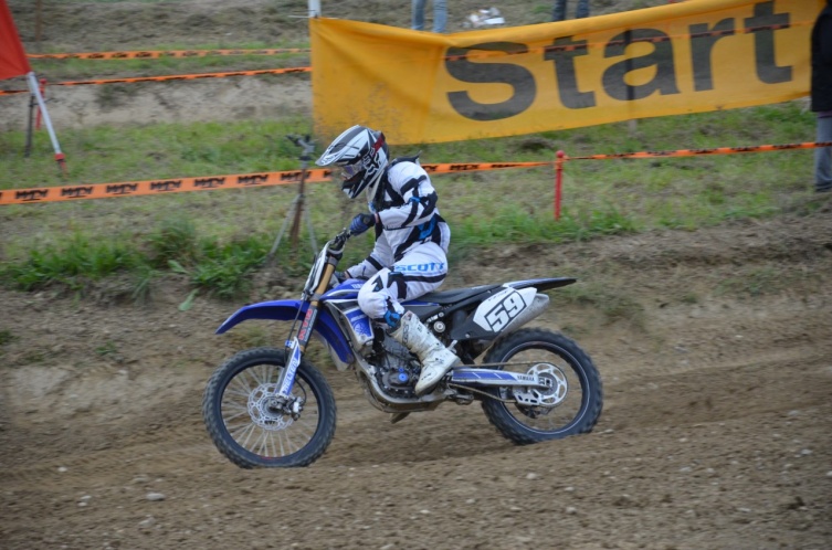 Der Sarleinsbacher Lukas Leitner gibt auch 2014 auf Yamaha GAS. Nach seinem Auner MX 2 Titel und dem OÖ. MX Cup Gesamtsieg in dieser Klasse, zählt der Karosseriebautechniker auch in der neuen MX OPEN Landesmeisterschaft zum engsten Favoritenkreis.