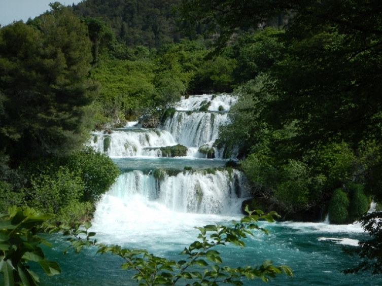 Der Krka Nationalpark liegt eine halbe Stunde entfernt und eignet sich hervorragend für einen Ausflug