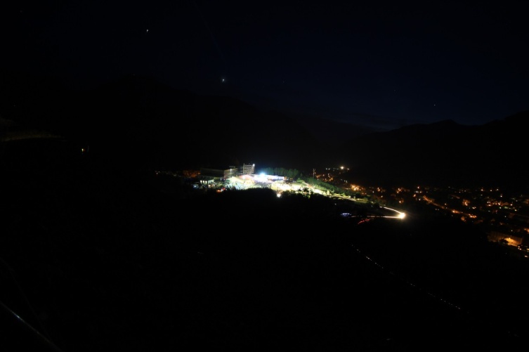 Erzebrgrodeo Arena von Oben in der Nacht