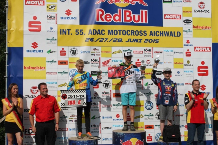 Rene Hofer auf dem Podium in Europas beliebtester Motocross-Rennserie (Foto: Reinhard Hofer)