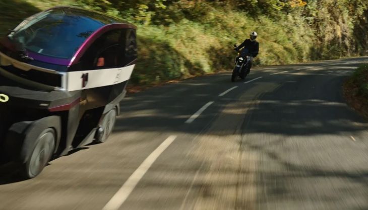 Die Agilität eines 2-Rades und die Sicherheit eines Autos in einem Fahrzeug vereint? Das verspricht zumindest AE-MOTION.