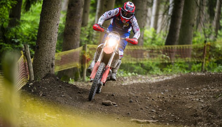 Am kommenden Wochenende (05.-06. Juli) steht für Offroad-Begeisterte ein absolutes Highlight auf dem Programm: Die Enduro Trophy auf der Buckelhube. 