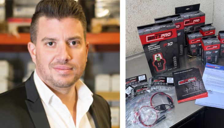 Wer kennt es nicht: Der Zündschlüssel dreht sich, die Armaturen bleiben dunkel. Statt Motorensound gibt’s Stille. Zuerst werden Starterkabel gesucht, dann ein altes Ladegerät gefunden. Die Batterie wird ausgebaut, und die Suche nach Ersatz beginnt.