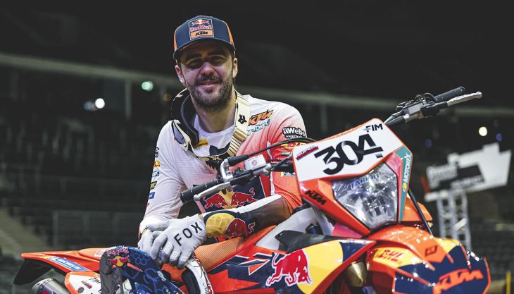Manuel Lettenbichler vom Red Bull KTM Factory Racing Team kehrt an diesem Wochenende in Gliwice, Polen, in die FIM SuperEnduro-Weltmeisterschaft zurück und ist bereit, mit seiner KTM 300 EXC die gesamte sieben Runden umfassende Saison 2026 in Angriff zu nehmen. 