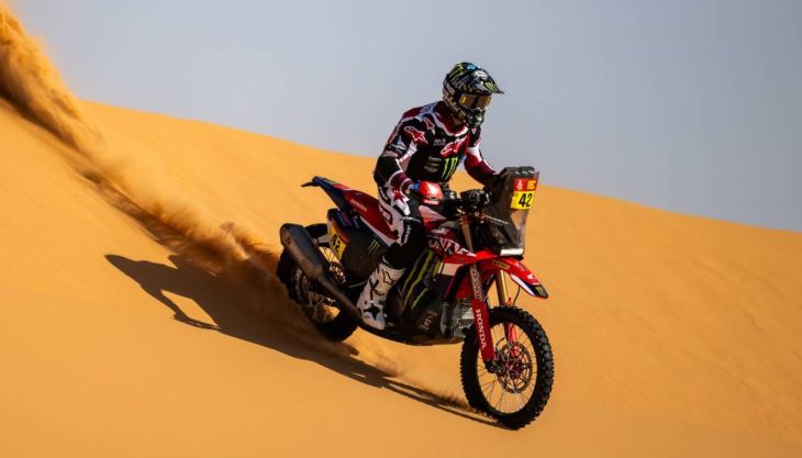 Der Etappensieg ging an Adrien Van Beveren, der seit dem Start in Yanbu eine Achterbahnfahrt hinter sich hatte.