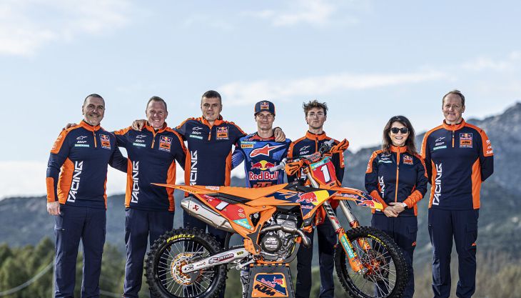 Der amtierende MX2-FIM-Motocross-Weltmeister Simon Laengenfelder hat einen neuen Vertrag mit Red Bull KTM Factory Racing unterzeichnet und wird auch 2027 in Orange fahren.