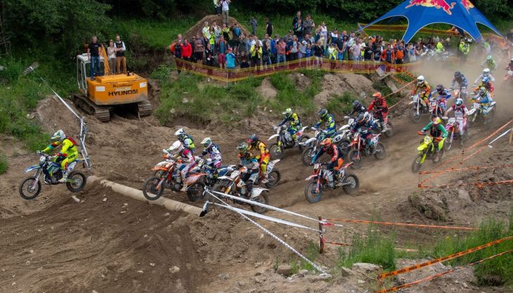 Der Saisonstart der Enduro Trophy 2026 in Perchau steht mit 18./19. April 2026 unmittelbar vor der Tür und zählt, als eines von drei Enduro Trophy Events, zum neu gegründeten Hard Enduro World Ranking.