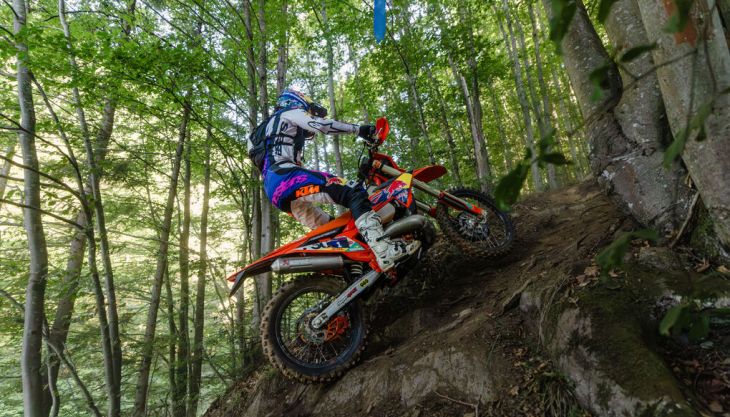 Kabakchiev und Tarrés schlagen am dritten Offroad-Tag zurück. Nach zwei absolvierten Offroad-Tagen wussten die Teilnehmer, dass der dritte Offroad-Tag entscheidend sein würde.