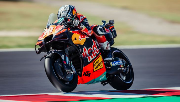 Pedro Acosta holte am Samstag für Red Bull KTM Punkte mit dem 6. Platz beim Sprint des Grand Prix von San Marino im sonnigen Misano.