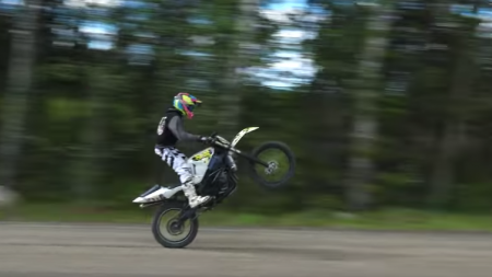 Suzuki GSXR 1000cc - Dirtstreetbike