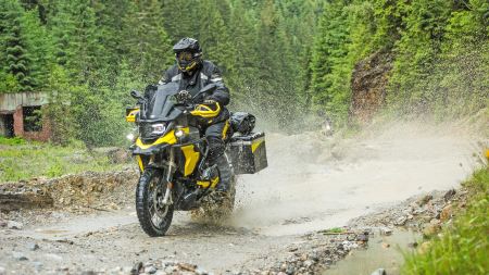 Erstmals bietet Touratech ein Komplettfahrzeug an.