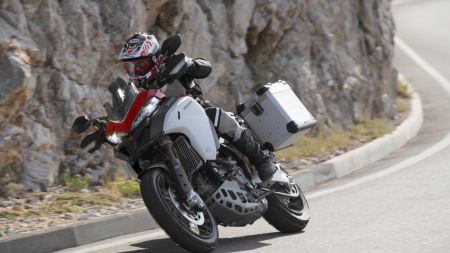 Die neuen Multistrada 1260 Enduro: über Grenzen hinweg.