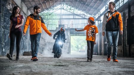 Jetzt 50 € KTM PowerDays-Gutschein downloaden & KTM PowerWear shoppen!