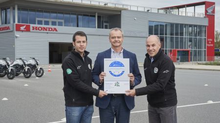 Das Honda Safety Institute erhält das Europäische Qualitätssiegel für Motorrad-Sicherheitstrainings