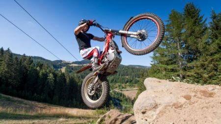 Der Trialpark - Tal / Sonnenseite vom Trialpark Salzstiegl, 10 Hektar mit tollen Sektionen ist ab sofort von 09 bis 18 Uhr täglich geöffnet. 