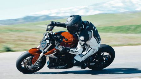 Zero fährt dieses Jahr mit der neuen Zero SR/F beim Pikes Peak International Hill Climb (Official Site) in Amerika mit.