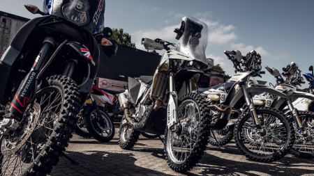 Vom 20. Mai bis 27. Mai findet wieder die Hellas Rally in Griechenland statt. Hierbei ist Rally-Action garantiert, nicht nur für Renn-Neulinge, ebenso auch für abgehärtete Profis.