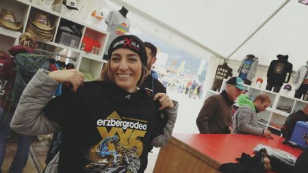 Die neueste Kollektion aus 2019 gibt es direkt im Erzbergrodeo Shop. 