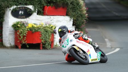 Nächste Woche wird die von Bennetts präsentierte Classic TT die emotionale Rückkehr von Bruce Anstey zum Wettkampfrennen um den TT Mountain Course erleben.