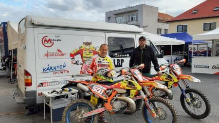 Werner ist bereits in Tschechien, wo heute das nächste Rennwochenende im Enduro GP beginnt. 