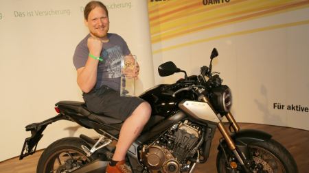 Niederösterreicher gewinnt Wettbewerb von HDI und ÖAMTC Fahrtechnik und erhält eine Honda CB 650R Neo Sports Café.  