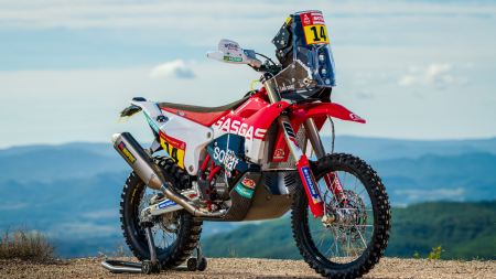 Mit der brandneuen GasGas RC 450F beginnt Laia Sanz ein neues Kapitel in ihrer herausragenden Karriere.