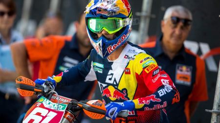 Jorge Prado von Red Bull KTM erholt sich von einer OP in Italien, bei der eine Fraktur am linken Oberschenkelknochen operiert wurde. 