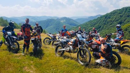 Hard Enduro Tours bietet Alles, was das Offroad-Herz begehrt. Und sogar noch mehr!