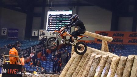 Diese Wochenende fand die zweite Runde der Super Enduro WM/EM 2020 in Riesa (Deutschland) statt und Marco Messner war wieder mit der Nummer 13 am Start.