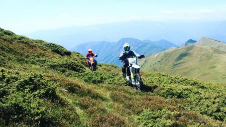 Hard Enduro Tours bietet Alles, was das Offroad-Herz begehrt. Und sogar noch mehr!
