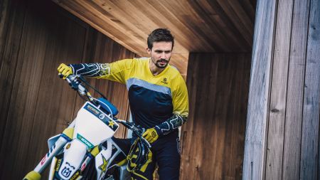 Husqvarna Motorcycles präsentiert die neue FUNCTIONAL CLOTHING OFFROAD Kollektion 2020 - hochwertige Offroad Ausrüstung und Schutzbekleidung für Erwachsene und Kinder.