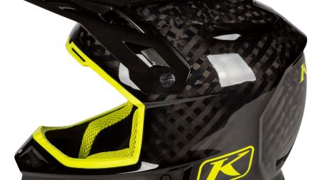 Auf langen Endurofahrten ist der Wunsch nach einem leichten Helm immer gegeben - KLIM hat den passenden Helm.