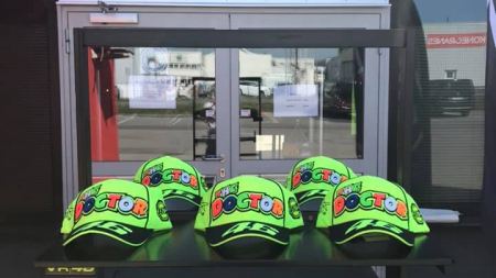 Für Rossi Fans ist ein Kundenbesuch bei der Firma XAJO Pflicht.