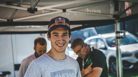 Bernhard Schöpf hat auch den dritten Lauf der diesjährigen Enduro-Staatsmeisterschaft für sich entschieden. Allerdings waren die Bedingungen beim 'ÖEC Ötscher Race' wetterbedingt sehr schwierig und sehr rutschig.