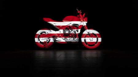 TRIUMPH präsentiert „Design Prototype“ der neuen Trident