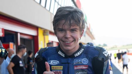 Hallo mein Name ist Tristan Walch, bin 16 Jahre alt und besuche die 7.Klasse des BRG Reutte mit dem Schwerpunkt Sprachen. Ich betreibe seit meinem 9. Lebensjahr Motorradrennsport.