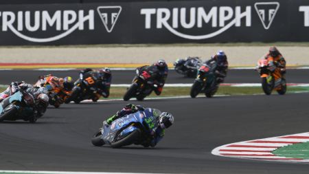 Mit TRIUMPH-Power beendet die Moto2™-WM eine weitere Rekordsaison