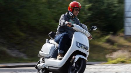 ÖAMTC: E-Roller Futura Robo-S im Test