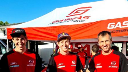 GAS GAS Team Abreise  Montag 3. Mai 16h30 nach Lagares (2400Km) Ankunft  Mittwoch 5. Mai nachmittags, top ausgestattet und motiviert, bereit alles zu geben.