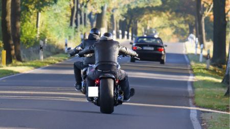 Noch Jugendlicher, aber immerhin zukünftiger Motorradfahrer mit deutschem Pass? Oder routinierter Biker, den es aus Österreich oder anderen Ländern dauerhaft (also nicht nur zu kurzzeitigen, touristischen Zwecken) über die Grenze in die Bundesrepublik zieht?