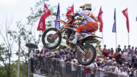 Hofer startet in die FIM Weltmeisterschaft 2021 mit einem vielversprechendem Top 5 Resultat in Russland.